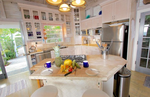 Estate Saunders Gut Villa | Impeccable designed home with huge ocean views pool and hot tub.