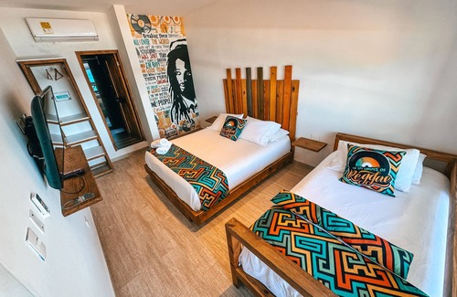 San Andres Hotel | In Di House of Reggae Boutique