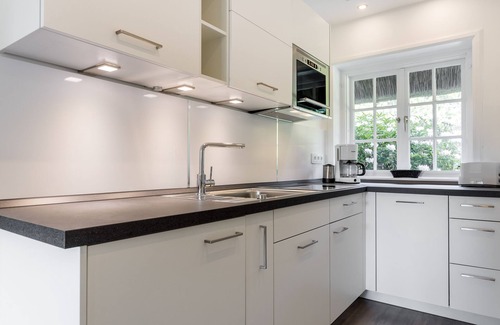 Keitum Apartment | In Einer Reetgedeckten Wohnanlage in Südlage Nahe dem Benen-diken-hotel