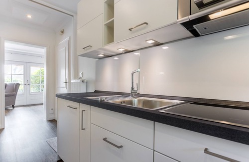Keitum Apartment | In Einer Reetgedeckten Wohnanlage in Südlage Nahe dem Benen-diken-hotel