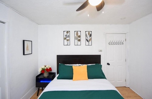 Inner Harbour House | In Heart of Kingston Downtown Pool Home