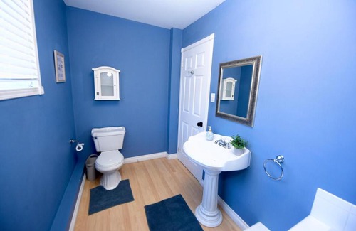 Inner Harbour House | In Heart of Kingston Downtown Pool Home