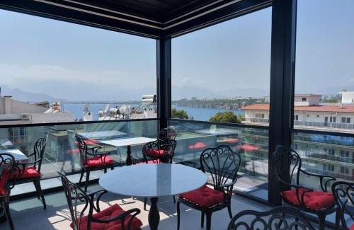 Kaleici Hotel | İn The Middle Hotel