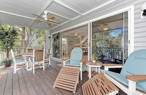 Holmes Beach Villa | In The Midst of Palms by AMI Locals