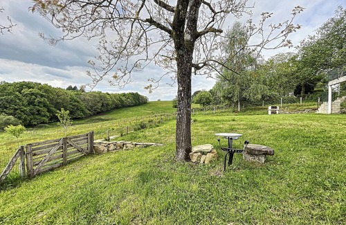 Beynat House | In the south of Corrèze: rustic gîte in a green and peaceful setting