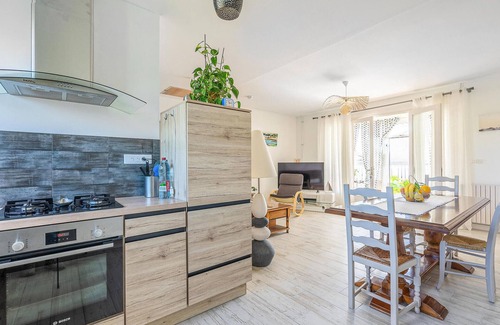 Marennes House | In this attractive vacation home you can look forward to a wonderful time near the sea.