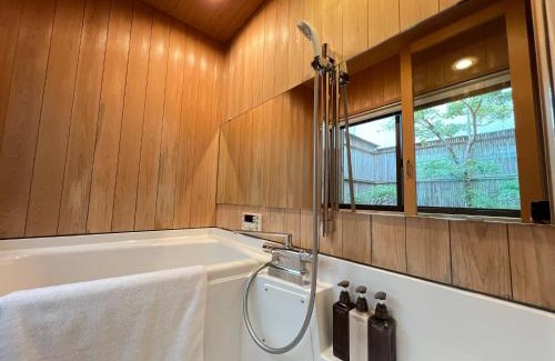 Nagawa Villa | INARI ASA 50 meters away from Keihan Fushi mi Inari St ation and 380 meters Fushi mi Inari T aisha