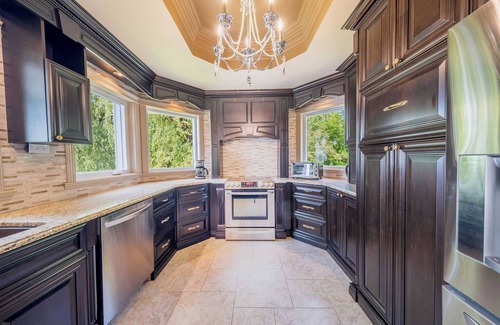 Saint-Augustin-de-Desmaures Ski Chalet | Incredible view | Château au bord du fleuve