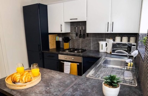 Haydock House | Incredible 2 Bedroom Home in Haydock