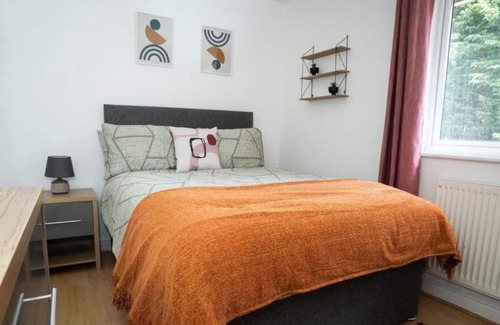 Haydock House | Incredible 2 Bedroom Home in Haydock