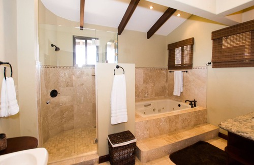 Coco House | Incredible 4 Bedroom villa with wonderful views