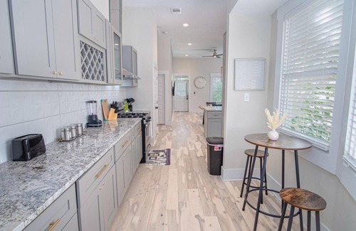 Near East Side House | Incredible New 3BR 2BA Near Downtown