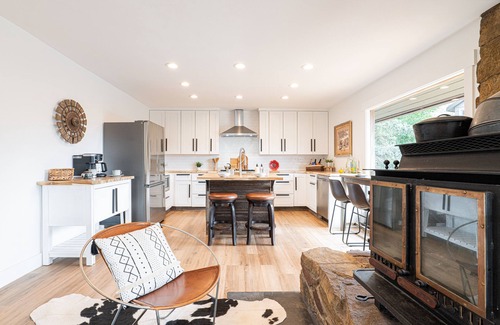 Highland Estates House | Incredible Views, 2 Gourmet kitchens + Living Spaces! Park City Mountain View 6250