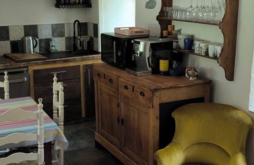 Mosset House | Independent gîte/14th century forge. Nature, freshness, sun & natural bath.