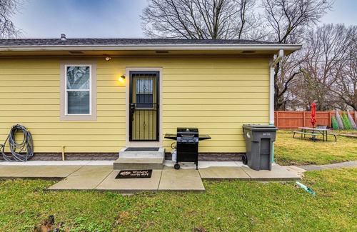 Indianapolis Cottage | Indianapolis Home w/Fire Pit: 3 Mi to Downtown!