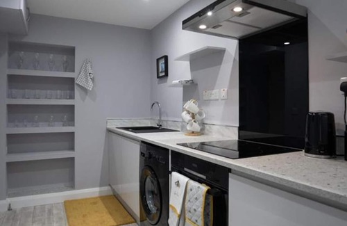 Ballycastle Apartment | Indigo Apartment - Beautiful 1-bed in Ballycastle