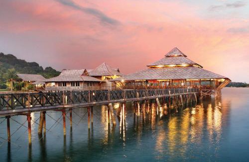 Lagoi Resort | Indra Maya Pool Villas