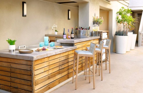 Calabasas House | Indulge In An Unforgettable Getaway Experience! Dog-friendly Property, Pool!