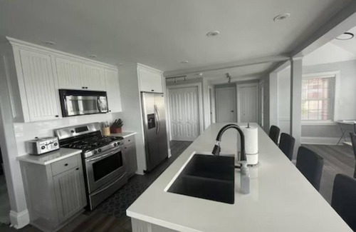 North Rustico House | Indulge in Coastal Luxury: Unforgettable Waterfront Getaway! Multiple Families!