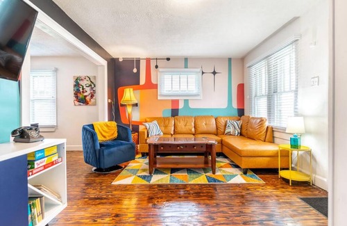 Indianapolis House | Indy Nest -The Retro House
