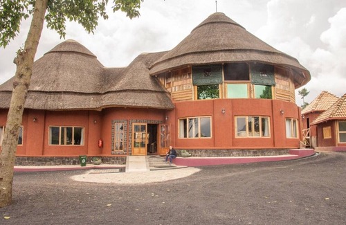 Kinigi House | Ingagi Lodge UNIT 8