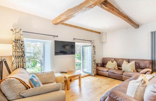 Margate Old Town House | Inglenook Cottage