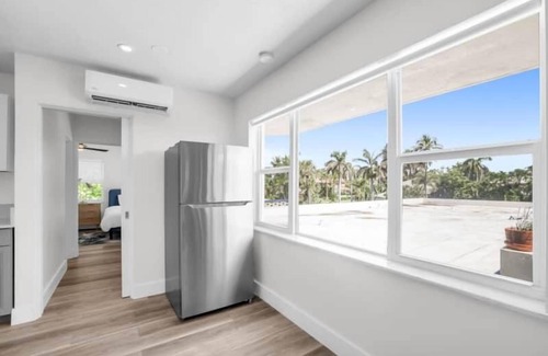 Palm Beach Shores Apartment | INLET PALM BEACHES