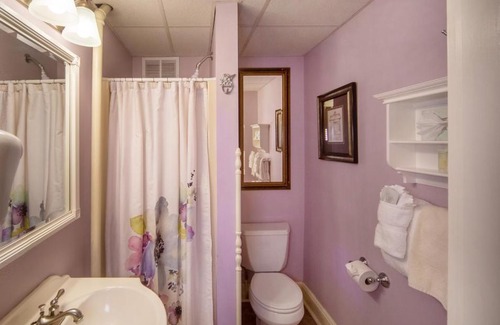 Valley Street Hotel | Inn at St John Portland In-Town