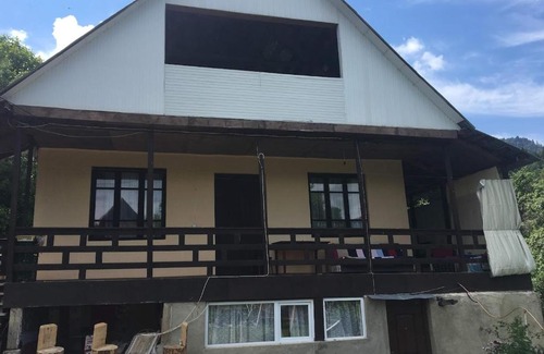 Likani House | Inn of Mzetamze