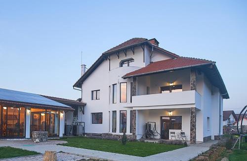 Cristian House | Insula Christiana