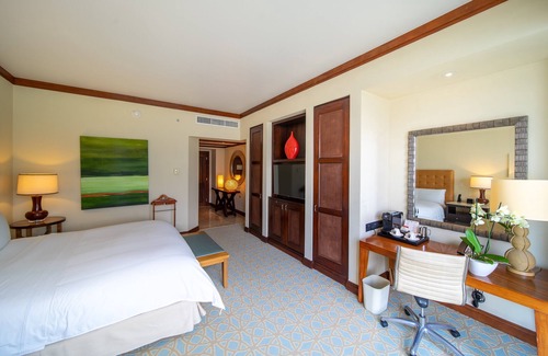 Escazu Hotel | InterContinental Costa Rica at Multiplaza Mall by IHG