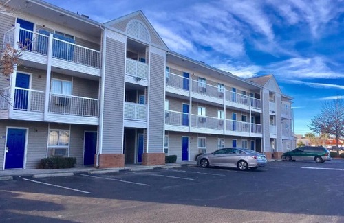North Charleston Apartment | InTown Suites Extended Stay North Charleston SC - Ashley Phosphate
