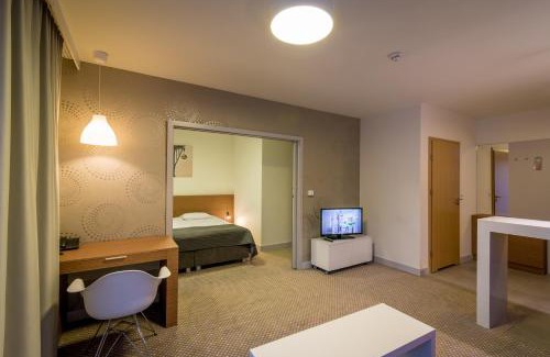 Krzyki Apartment | Invite