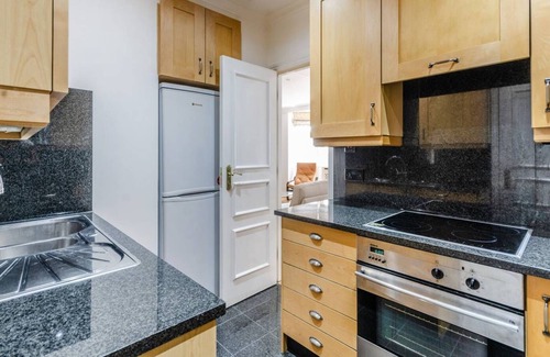 Knightsbridge Apartment | Inviting 2-bed Apartment in London