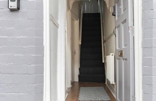 Liverpool House | Inviting 3-bedroom Home in Liverpool With Parking