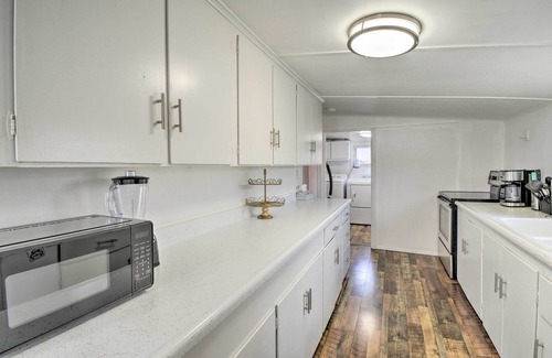 Bremerton House | Inviting Bremerton Home Near Hiking & History