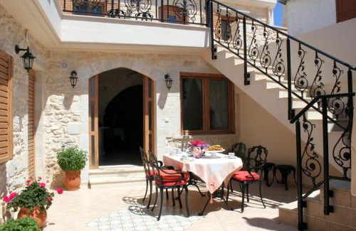 Monopari House | Ioanna House