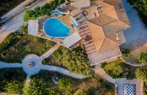 Skinaria Villa | Ionian Villas