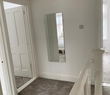 Southsea House | Iris Home in Southsea FREE street parking and pets welcome