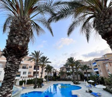 Universal Apartment | Iris Village
