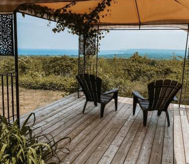 Meaford House | Irish Mountain Suites