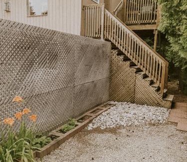 Meaford House | Irish Mountain Suites