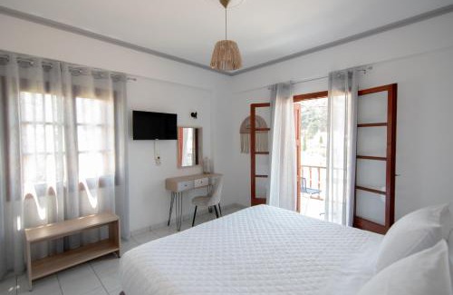 Agios Konstantinos Hotel | Iro's Residence