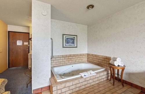 Iron Ridge Hotel | Iron Ridge Inn Motel