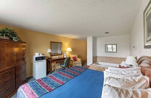 Iron Ridge Hotel | Iron Ridge Inn Motel