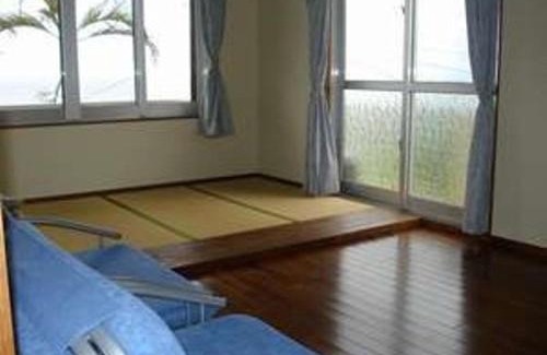 Uehara House | Irumoteso