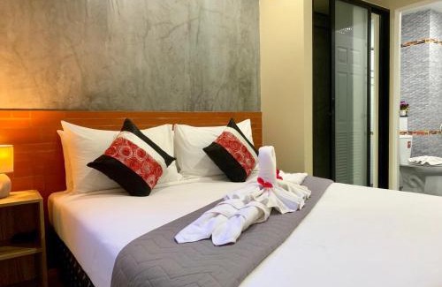 Bang Tao Apartment | Isayarada Apartment