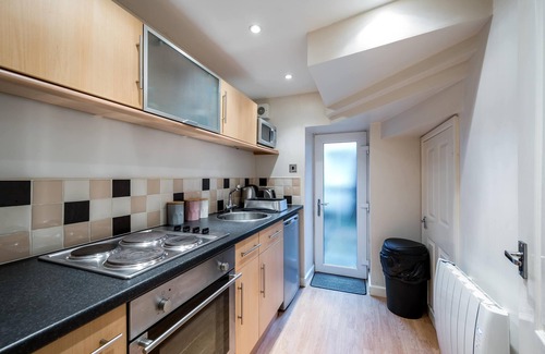 Montrose Apartment | Isla Apartment Montrose