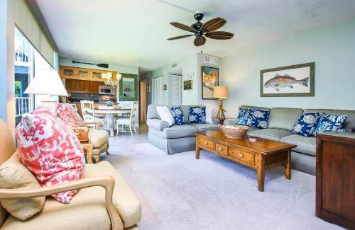 Sanibel House | Island Beach Club #320C