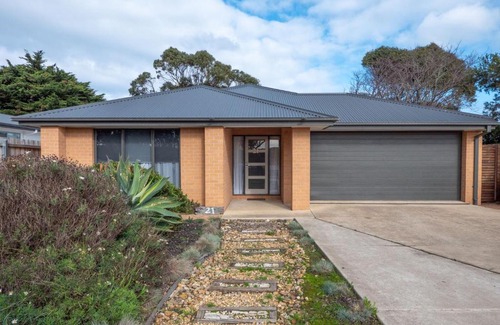Sunderland Bay House | Island Beach Family Home